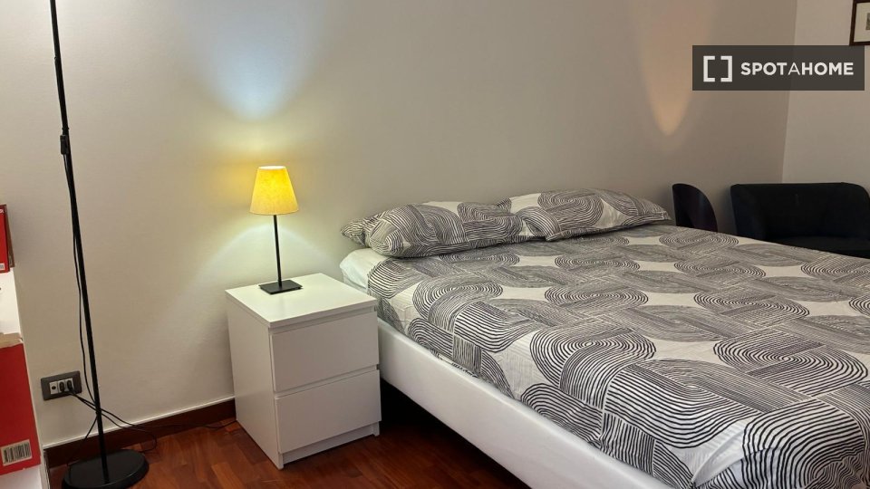 Double room Milan, 4 beds — photo 52