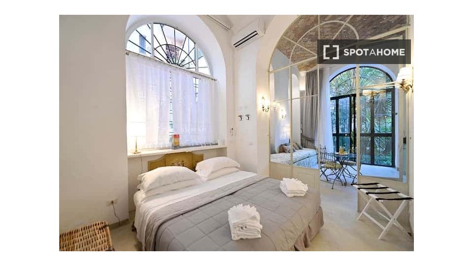 Apartment Rome, 1 bed, 43m² — photo 1