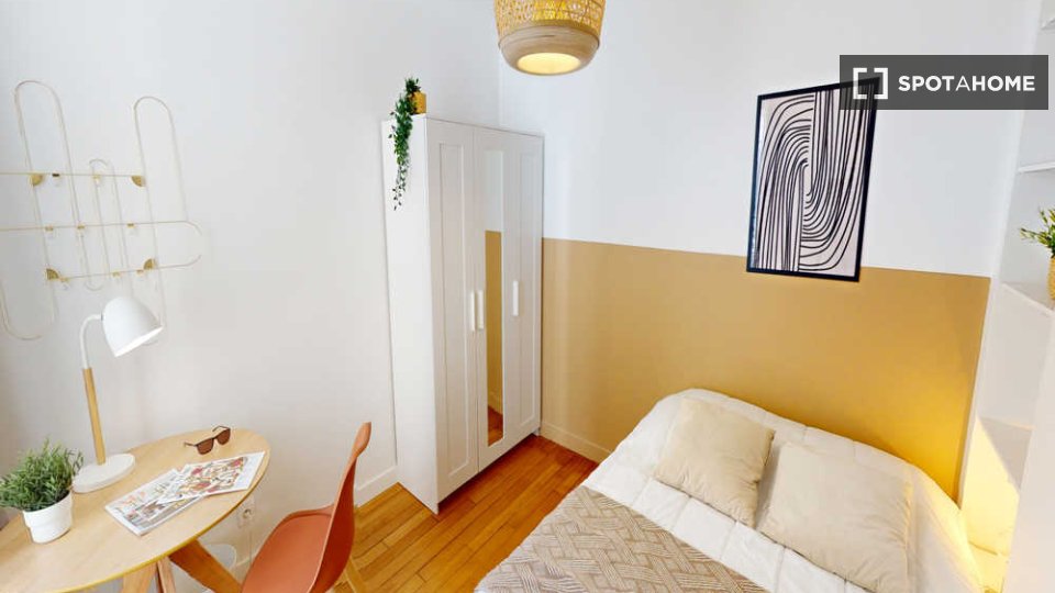 Double room Paris, 3 beds, 50m² — photo 8