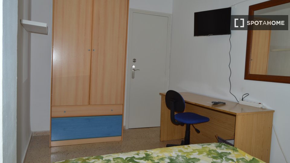 Double room Valencia, 4 beds — photo 41