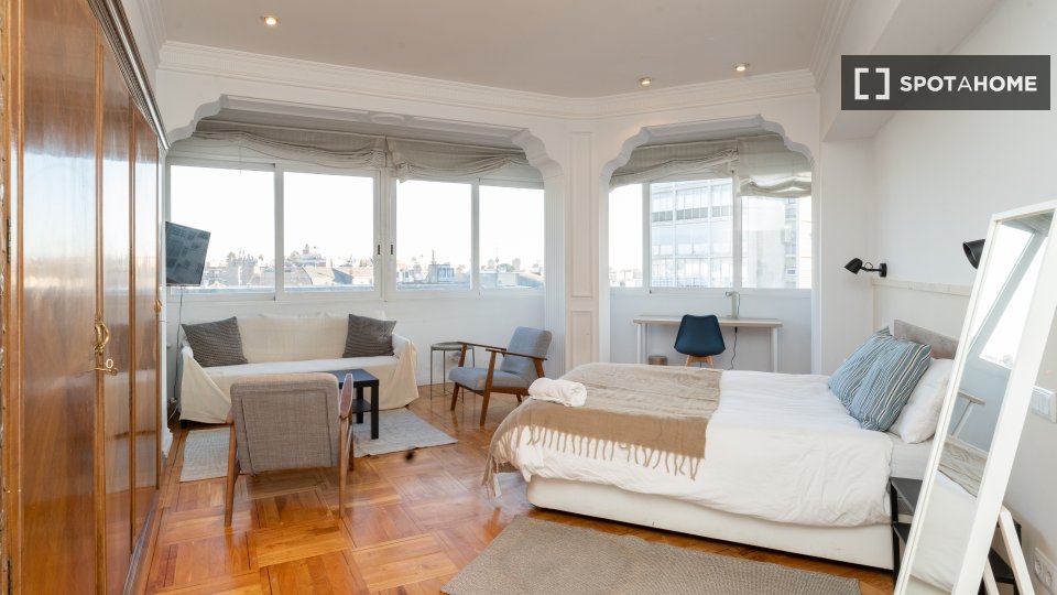 Double room Madrid, 6 beds — photo 22