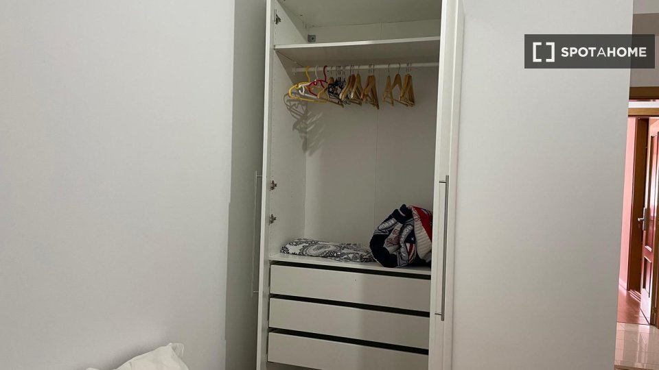 Double room Lisbon, 4 beds, 125m² — photo 36