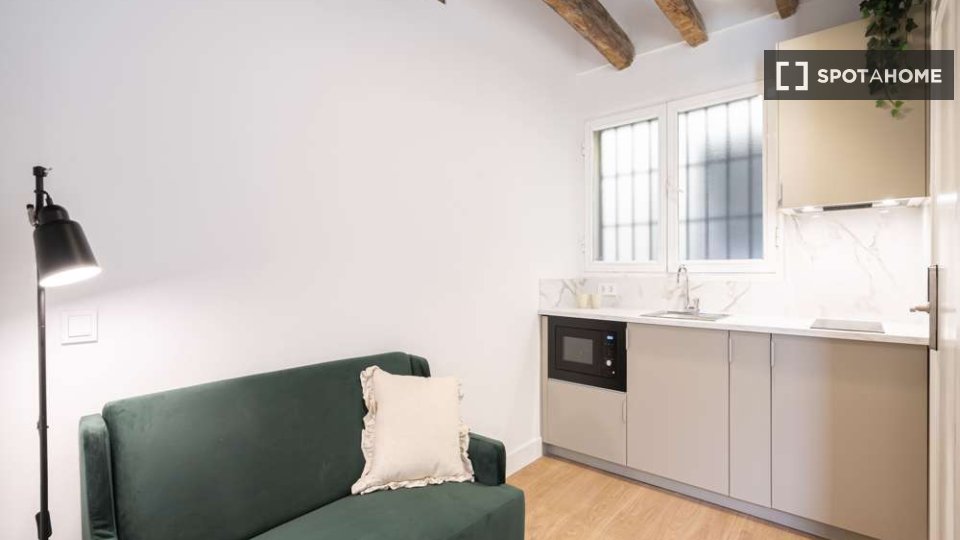 Double room Madrid, 16 beds — photo 6