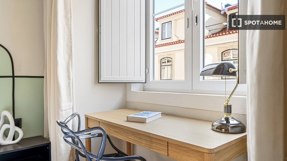 Double room Lisbon, 6 beds — photo 32