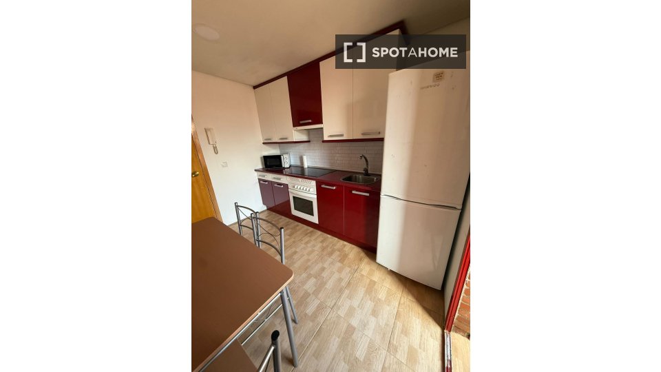 Double room Madrid, 5 beds — photo 15