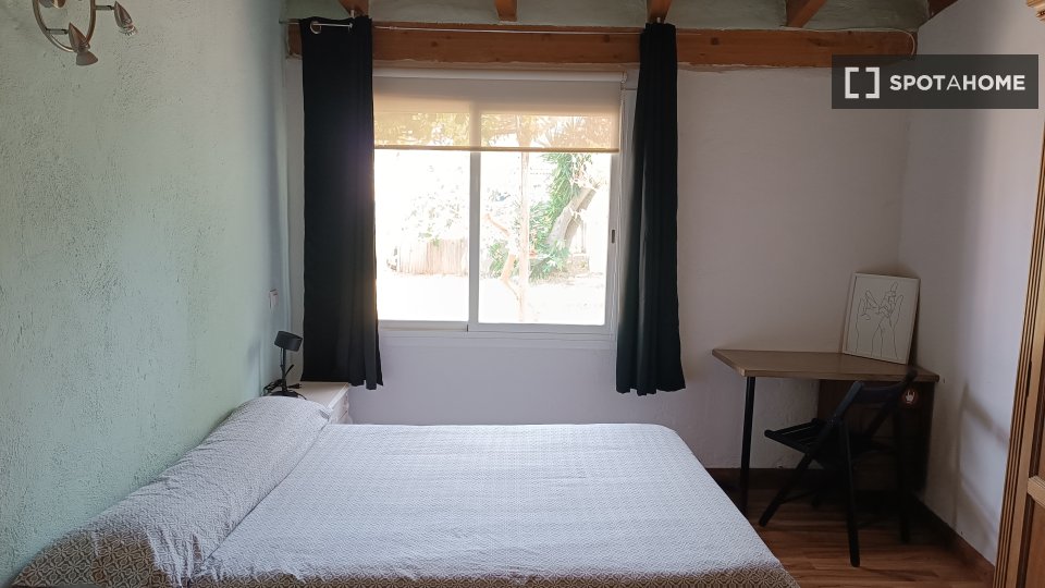Double room Valencia, 1 bed — photo 4