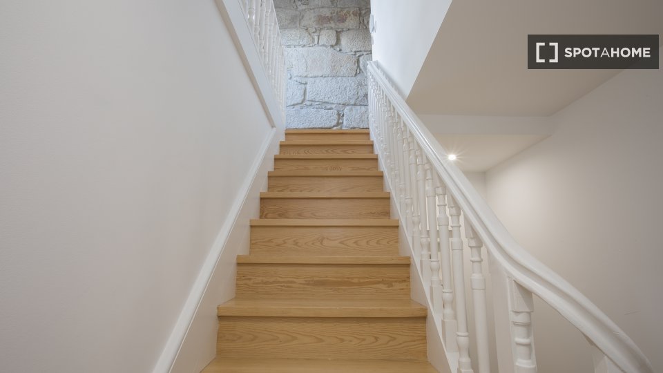 Apartment Porto, 2 beds, 110m² — photo 17