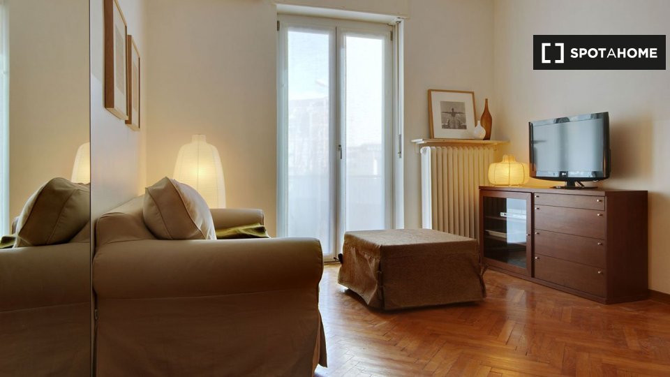 Apartment Milan, 1 bed — photo 2