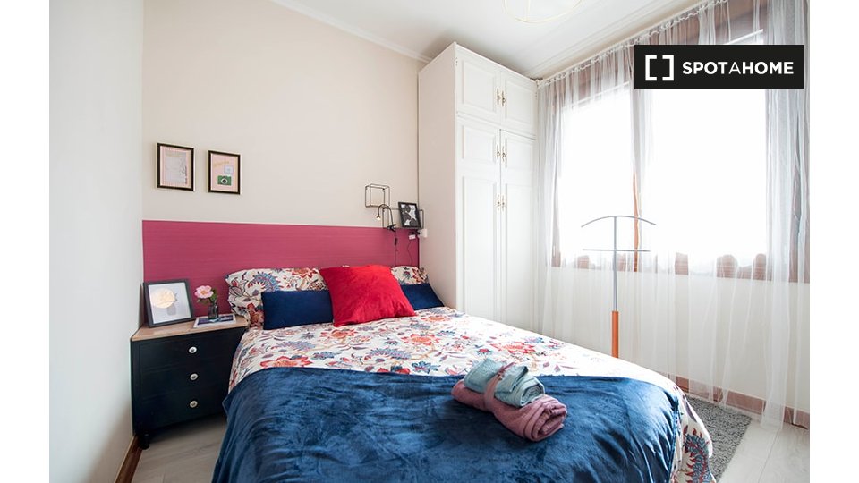 Double room Bilbao, 5 beds, 126m² — photo 2