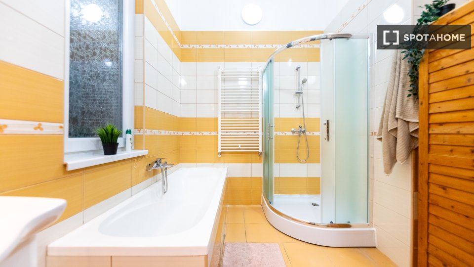Double room Budapest, 3 beds, 100m² — photo 2