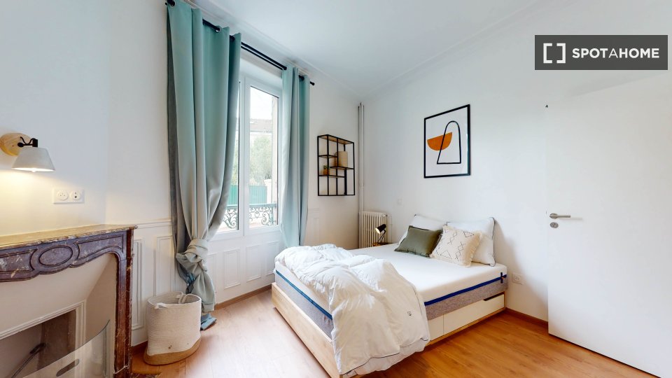 Double room Paris, 13 beds — photo 13