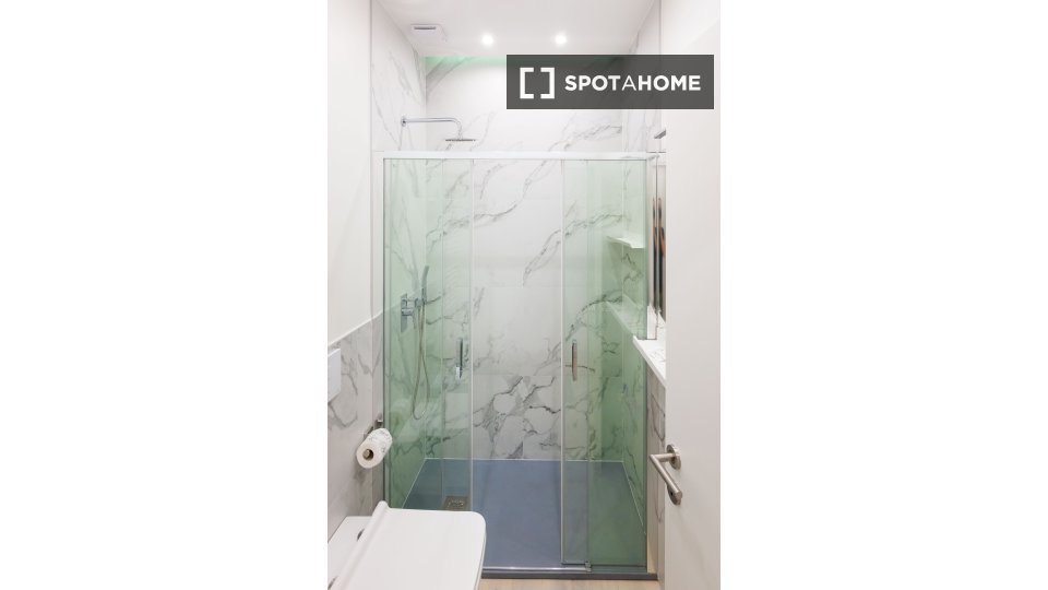Apartment Milan, 2 beds, 90m² — photo 2