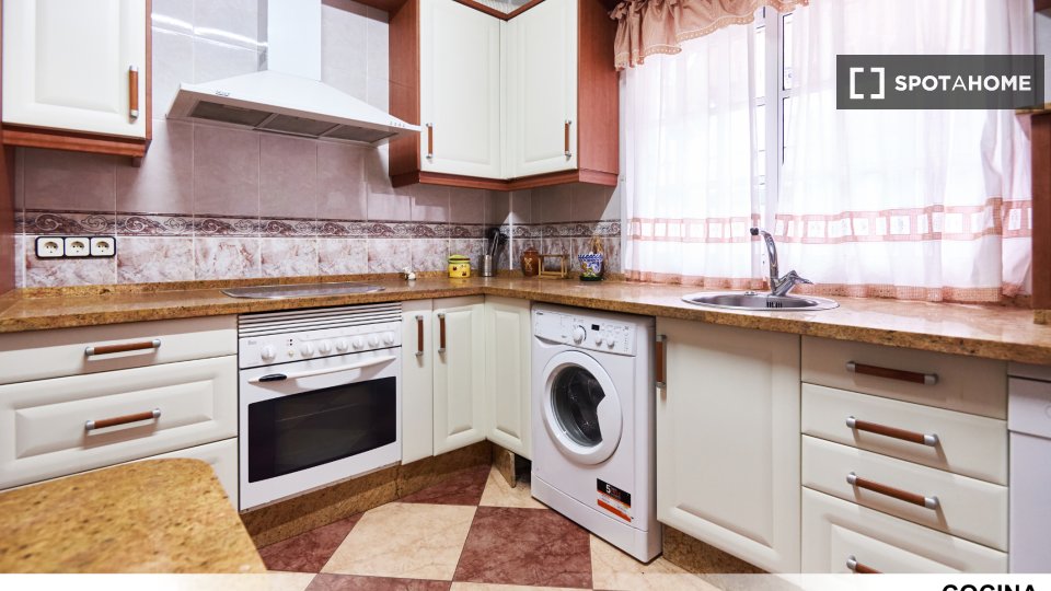 Double room Seville, 4 beds — photo 94
