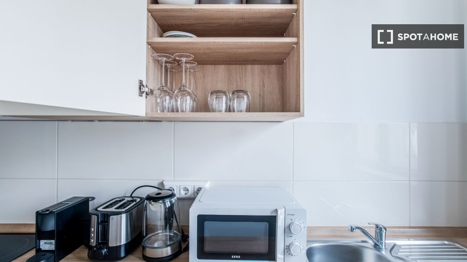 Apartment Berlin, 1 bed, 42m² — photo 1
