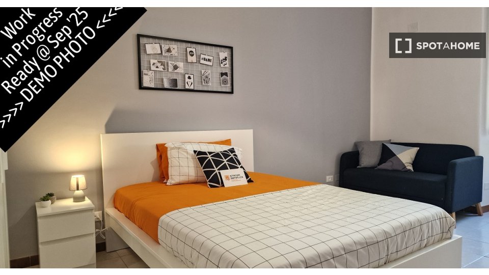 Double room Rome, 3 beds — photo 17