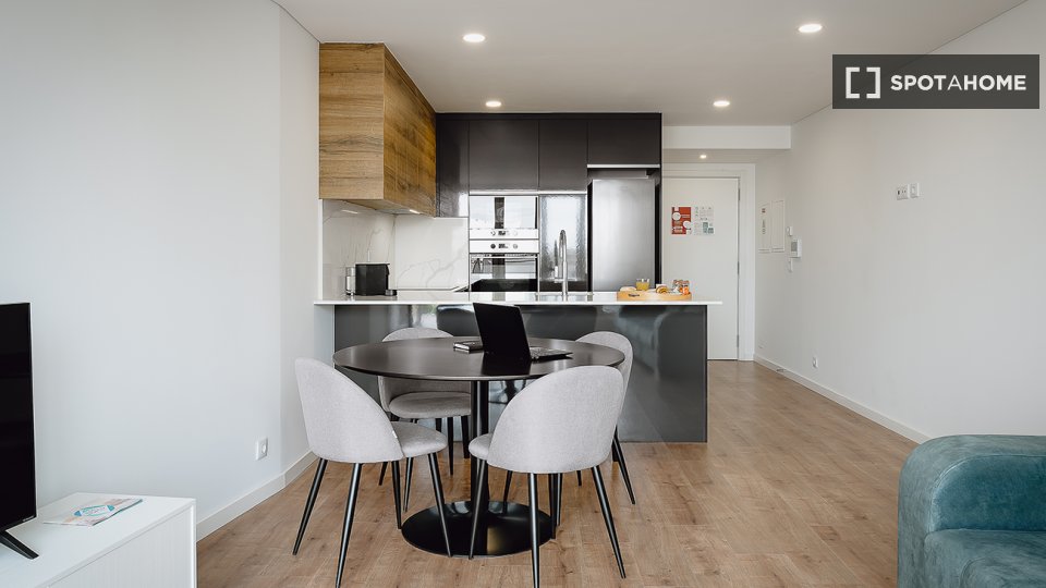 Apartment Porto, 2 beds, 175m² — photo 12