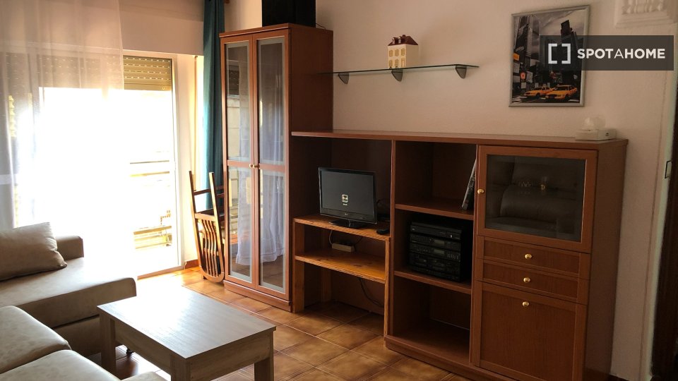 Apartment Granada, 3 beds, 75m² — photo 1