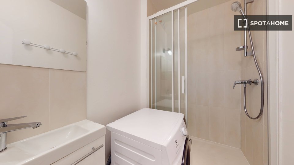 Double room Paris, 15 beds — photo 8
