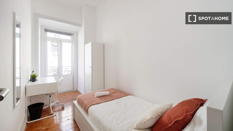 Double room Lisbon, 8 beds — photo 2