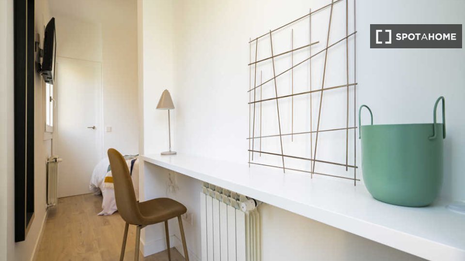 Double room Madrid, 4 beds — photo 59