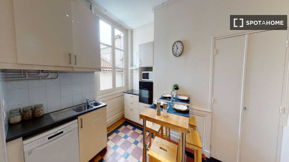 Double room Lyon, 4 beds, 110m² — photo 14