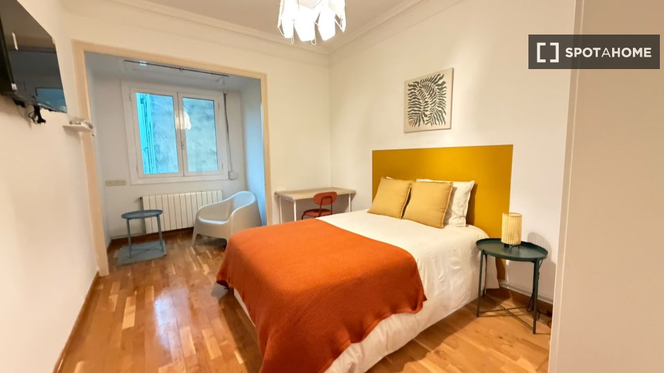 Stanza in appartamento condiviso, Sant Gervasi Galvany, Barcellona - a Barcellona