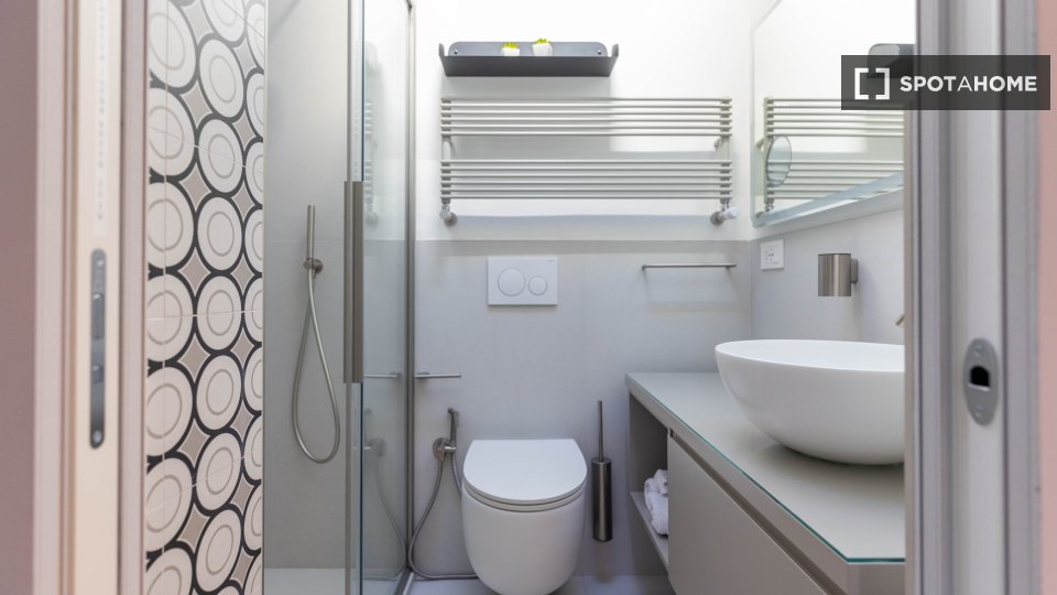 Double room Turin, 2 beds, 90m² — photo 2