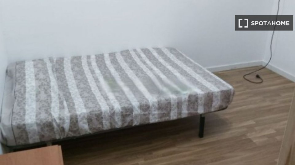 Double room Barcelona, 5 beds — photo 1