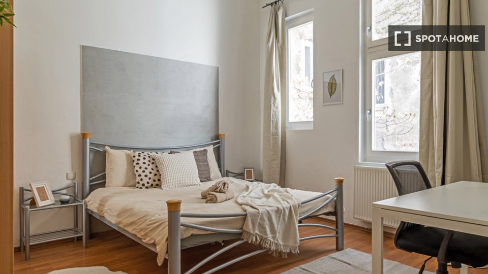 Double room Budapest, 3 beds, 80m² — photo 3