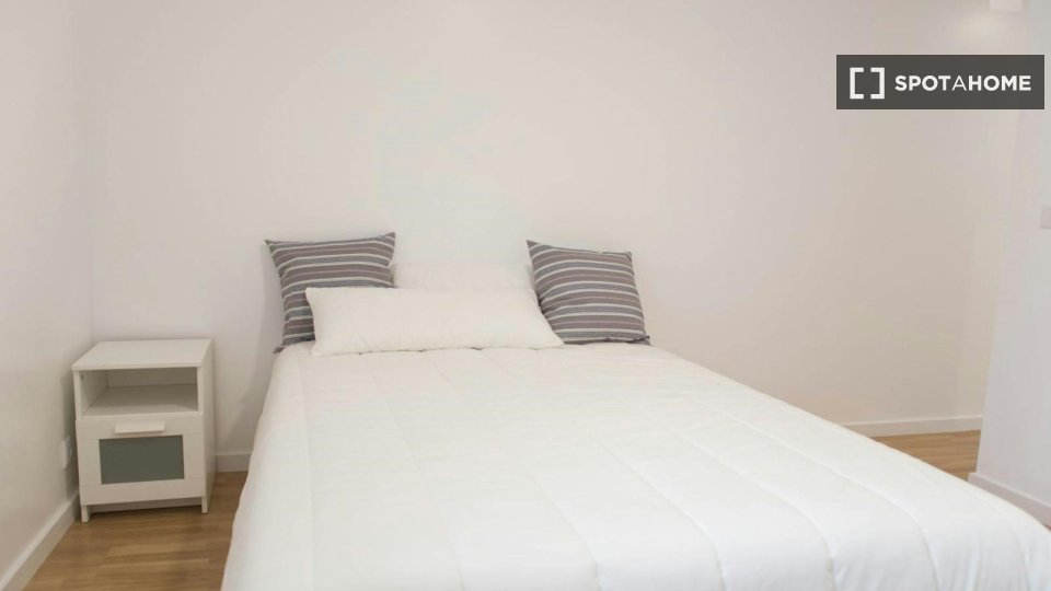 Double room Porto, 14 beds — photo 9