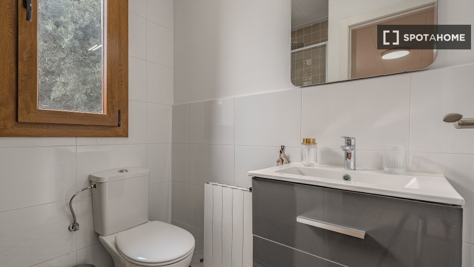 Double room Barcelona, 6 beds, 227m² — photo 84