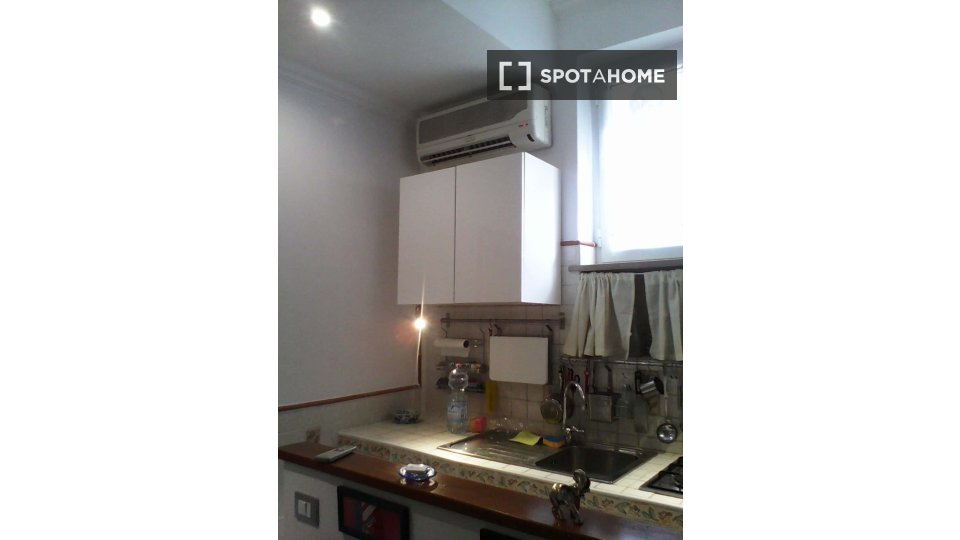 Apartment Rome, 1 bed, 30m² — photo 8