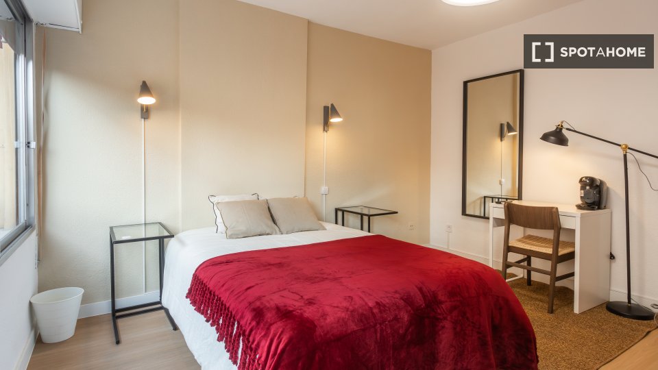 Double room Alicante, 7 beds — photo 17