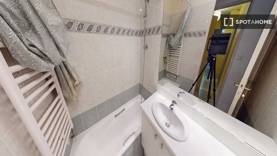 Double room Lyon, 4 beds, 90m² — photo 14