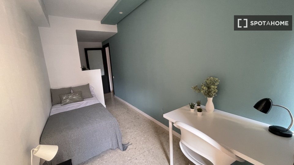 Double room Seville, 8 beds, 180m² — photo 20