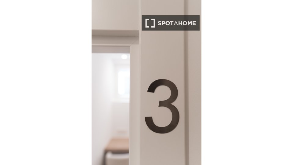 Double room Madrid, 6 beds — photo 12