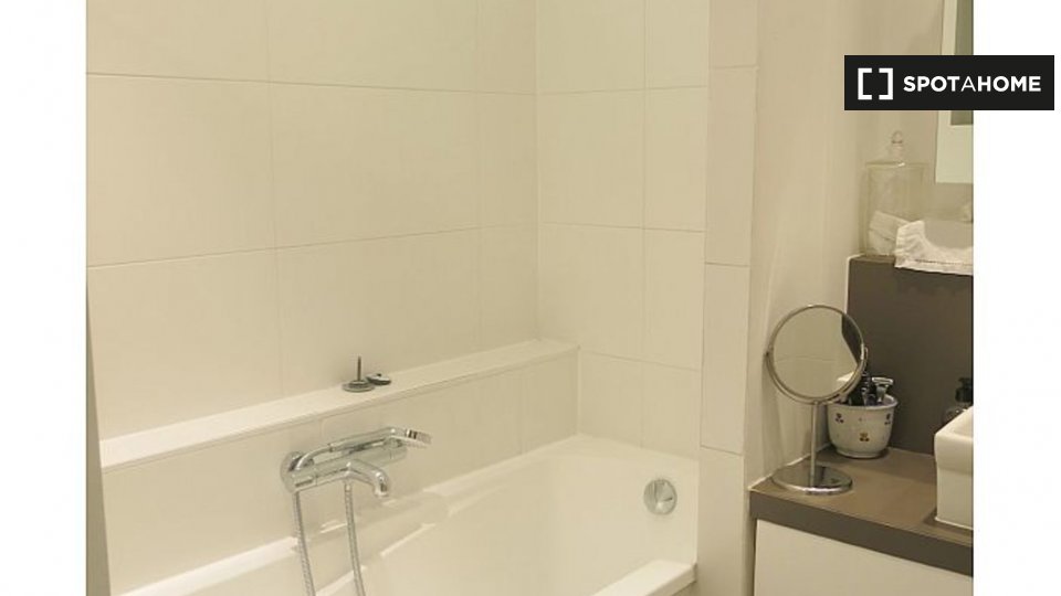 Apartment Paris, 4 beds, 128m² — photo 18
