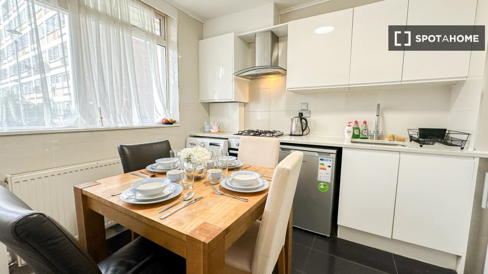 Apartment London, 3 beds — photo 16