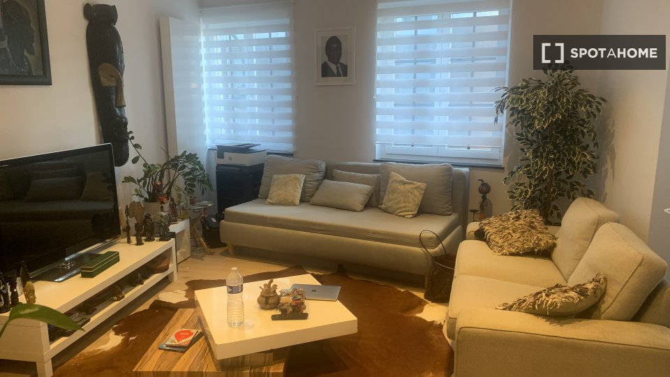 Apartment Brussels, 2 beds, 65m² — photo 2