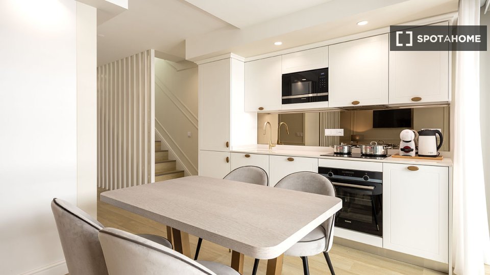 Apartment Porto, 2 beds, 69m² — photo 12