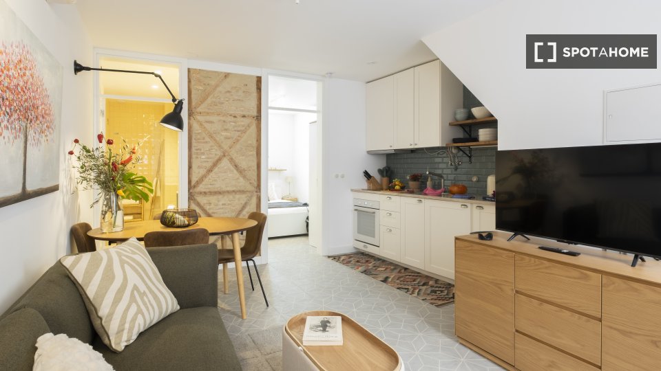 Apartment Lisbon, 1 bed, 42m² — photo 67