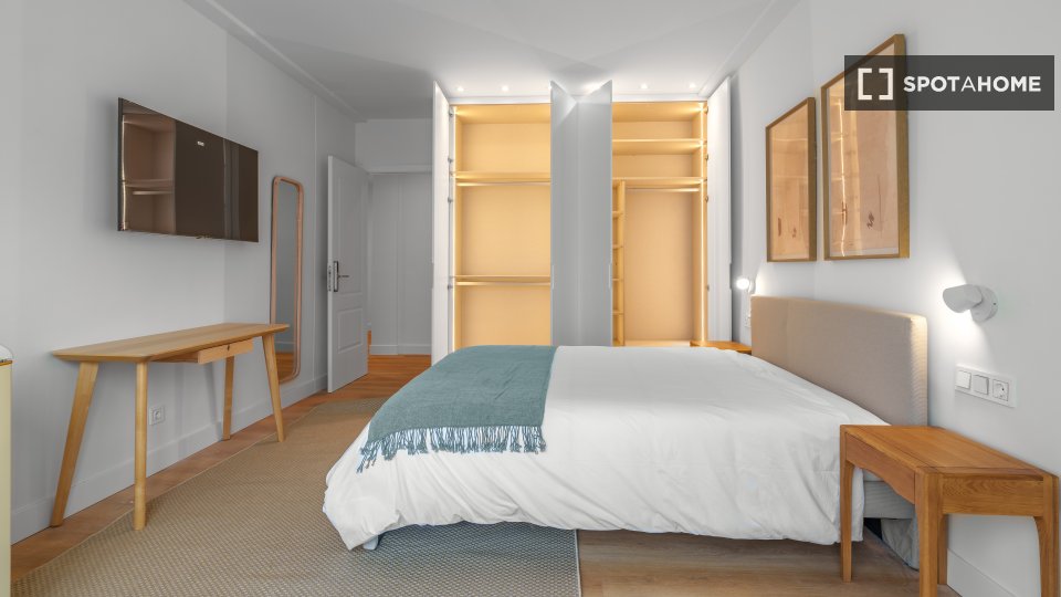 Habitación en piso de 6 habitaciones en Gros, San Sebastián