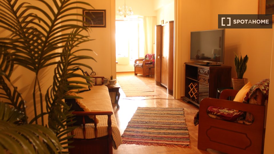 Apartment Athens, 1 bed, 64m² — photo 5