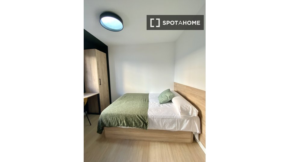 Double room Madrid, 12 beds — photo 27