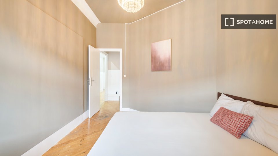 Double room Lisbon, 8 beds — photo 27