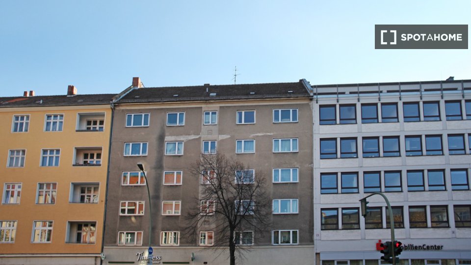 Double room Berlin, 3 beds, 60m² — photo 11