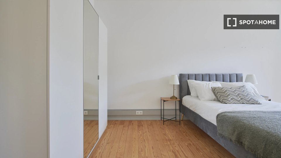 Double room Lisbon, 10 beds — photo 1