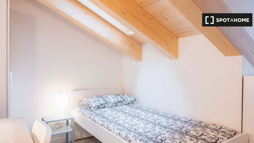 Double room Milan, 5 beds, 70m² — photo 7