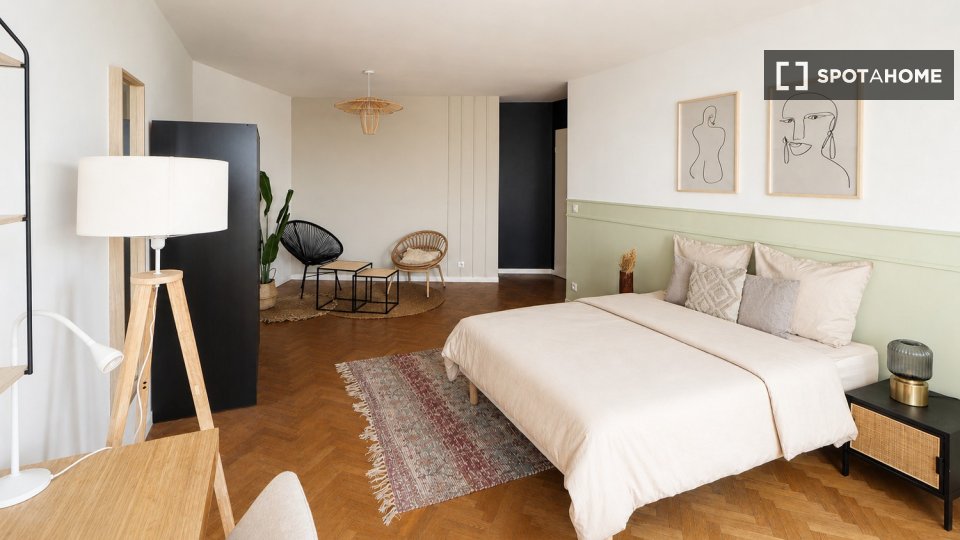 Chambre double Paris, 4 chambres — photo 20