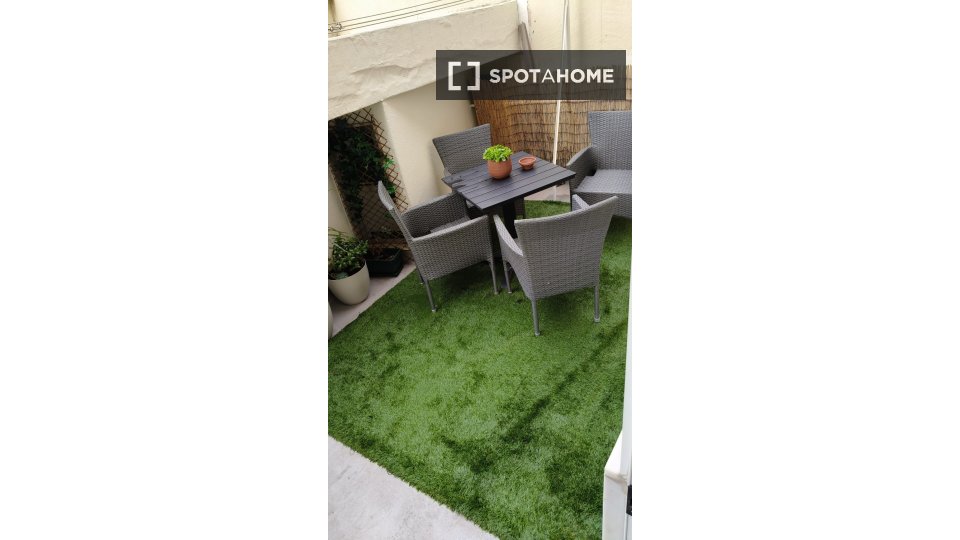 Apartment mono Lisbon, 65m² — photo 17